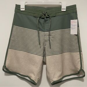 Old Navy Men’s Flex Board Shorts UPF40 Green Stripe Swim Trunks Beach Vacay NWT